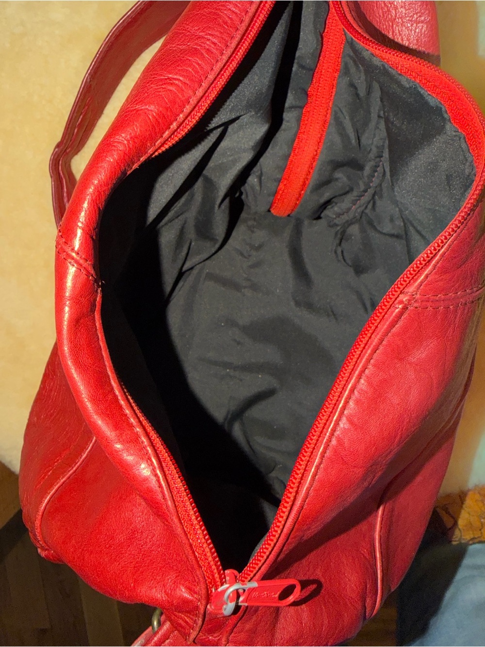 Red Leather Crossbody Sling Bag - great condition - Picture 7 of 7